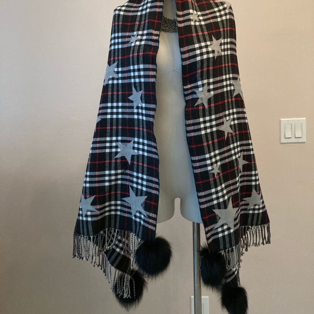 MITCHIE Scarf with Fox Fur Pom ๐ฅ๐ฅ - Picture 3 of 7